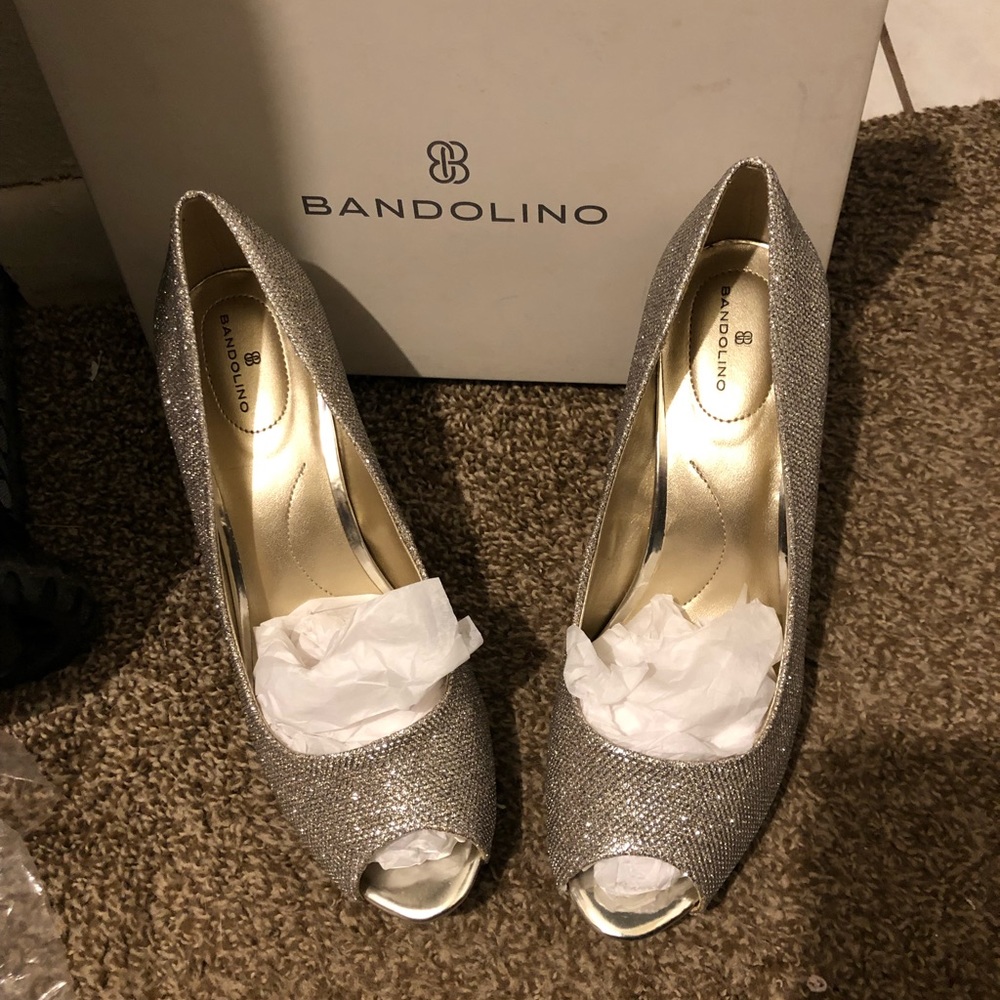 Bandolino
Brayden Platform Pumps